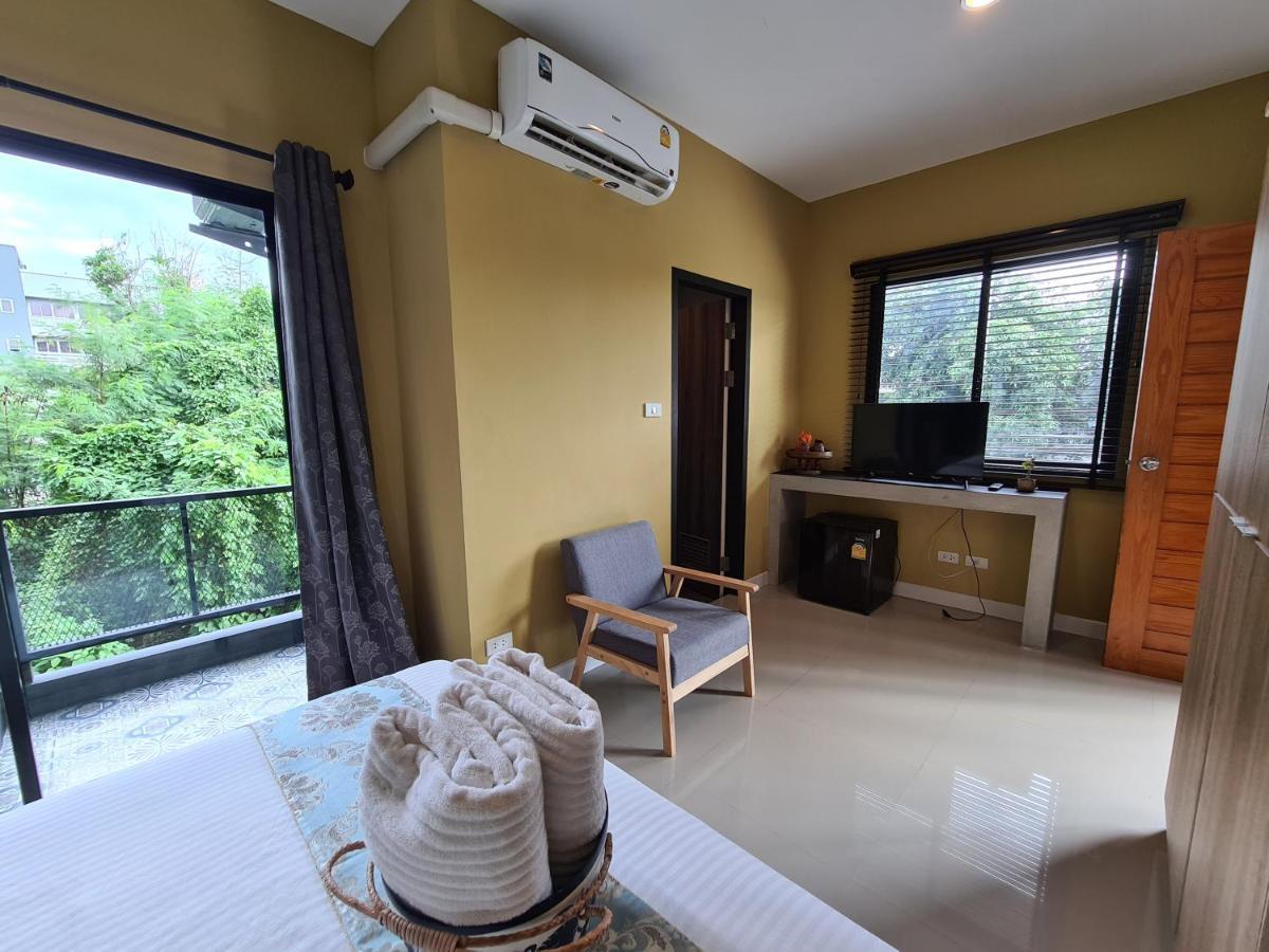 The Lantern Suites Ban Song Hong Exteriör bild