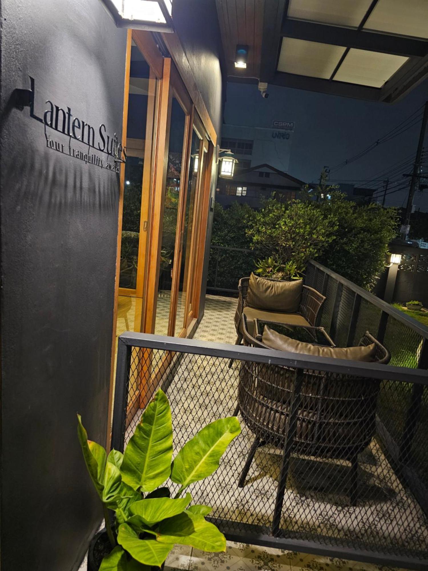 The Lantern Suites Ban Song Hong Exteriör bild