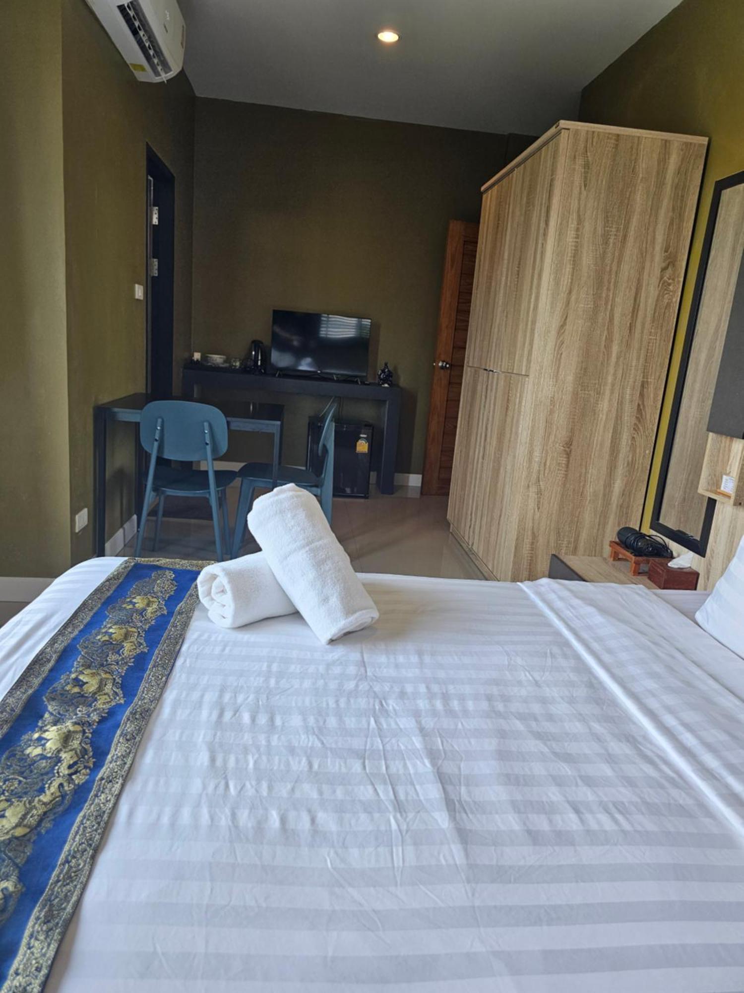 The Lantern Suites Ban Song Hong Rum bild