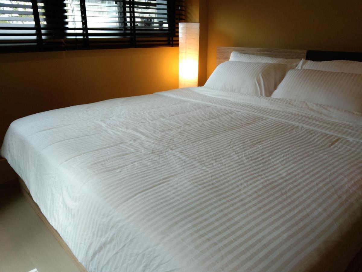 The Lantern Suites Ban Song Hong Exteriör bild